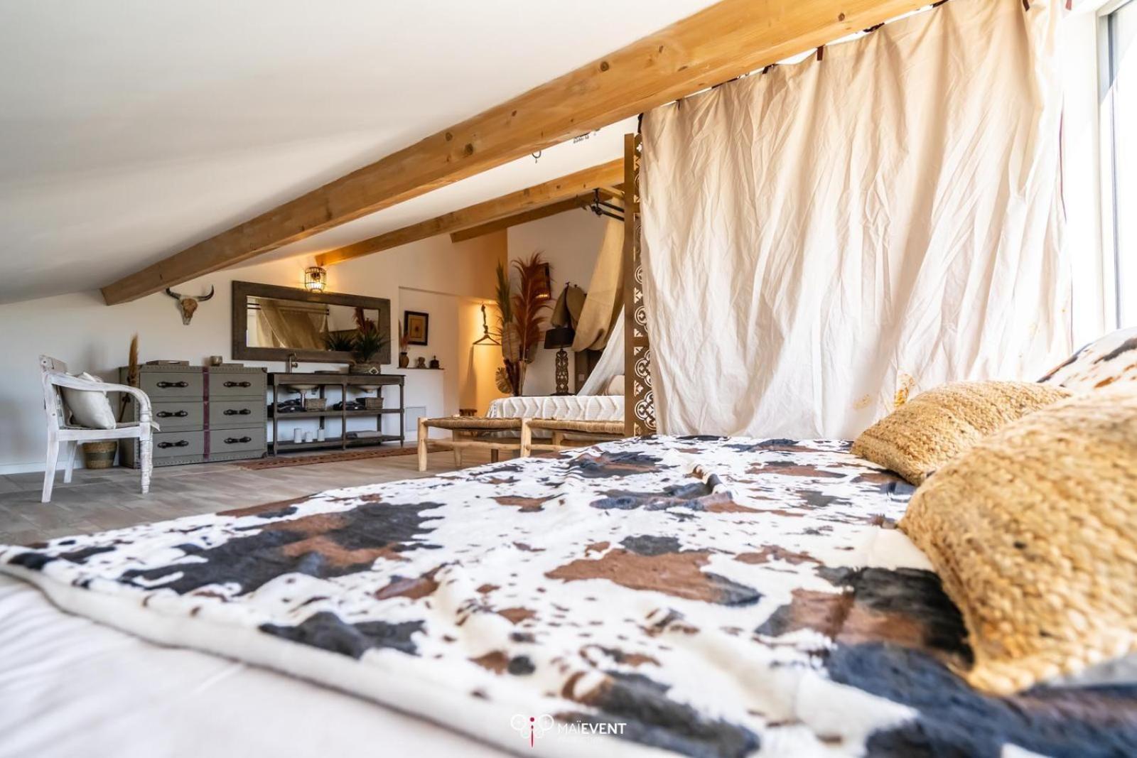 Deluxe Quadruple Room,1563979006:JPEG